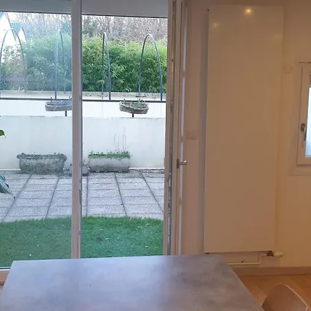 Apartment Magnifique Renove Avec Terrasse Guyancourt